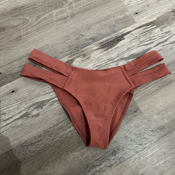 Montce Swim Euro Bottom in Lipstick Size Medium - Picture 5 of 8